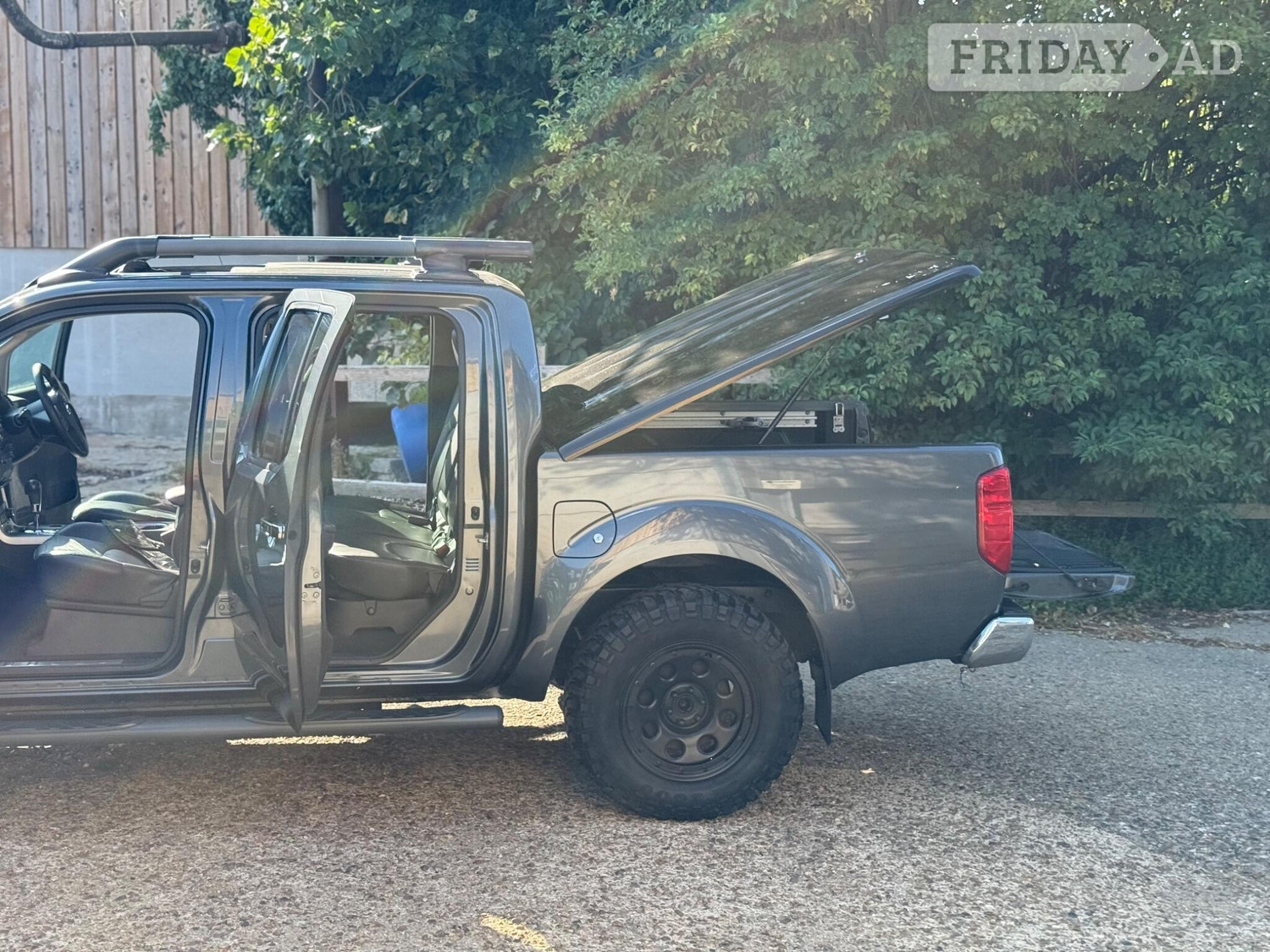 [ berth ]Nissan Navara