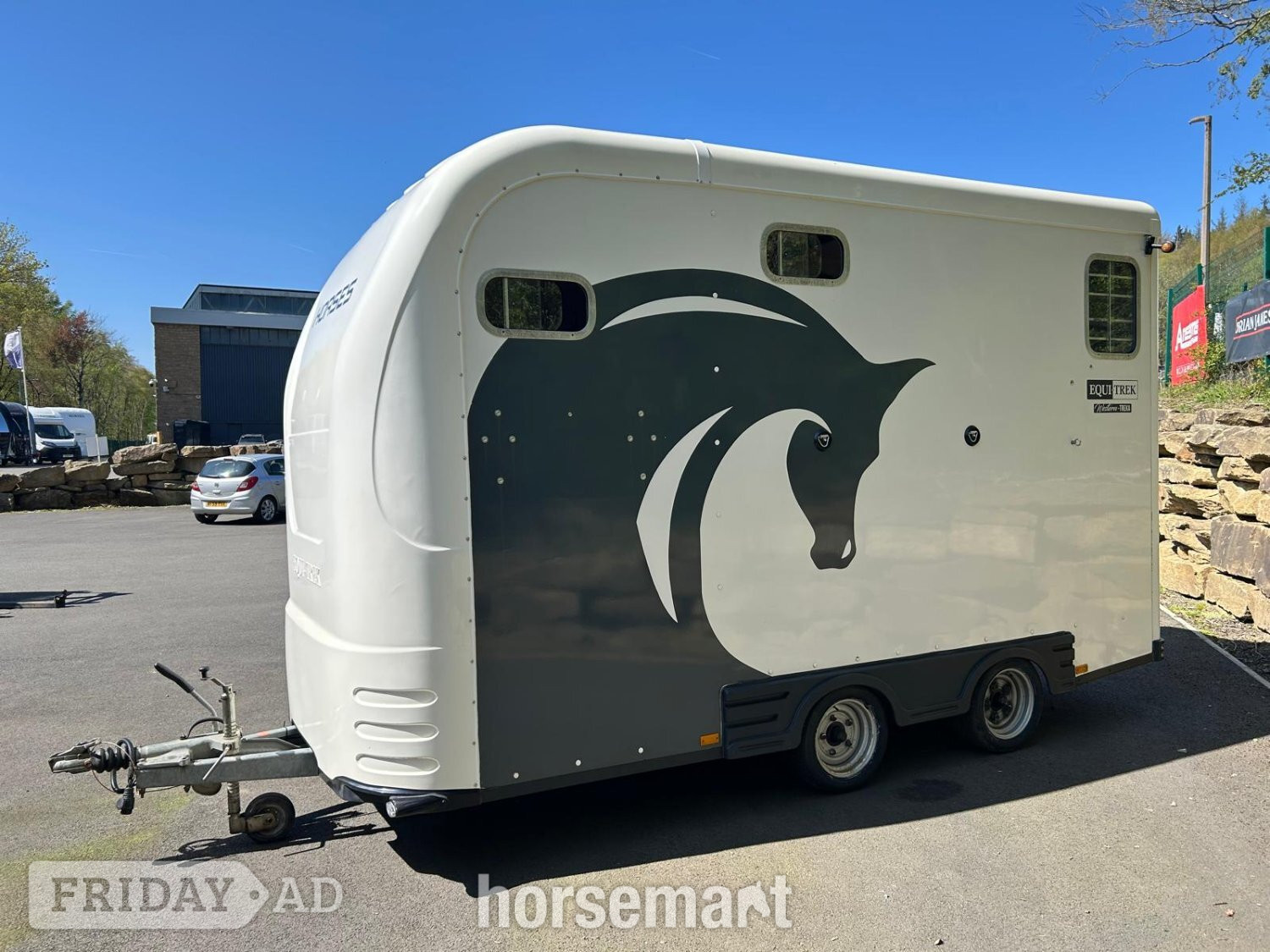 Equi-Trek Western-Treka L  Horse Trailer - Trailers & Horseboxes