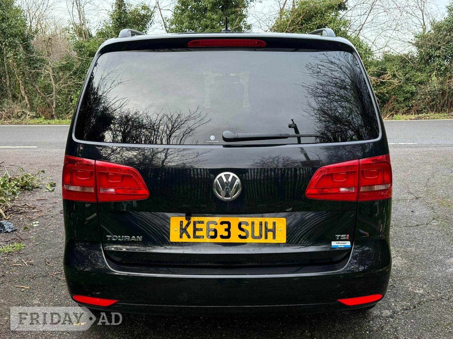 Volkswagen Touran 2013 - Cars in Hayes