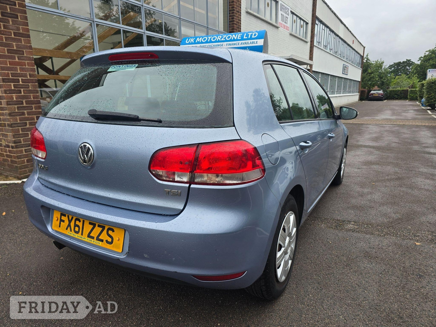 Volkswagen Golf 2011 - Cars in Camberley