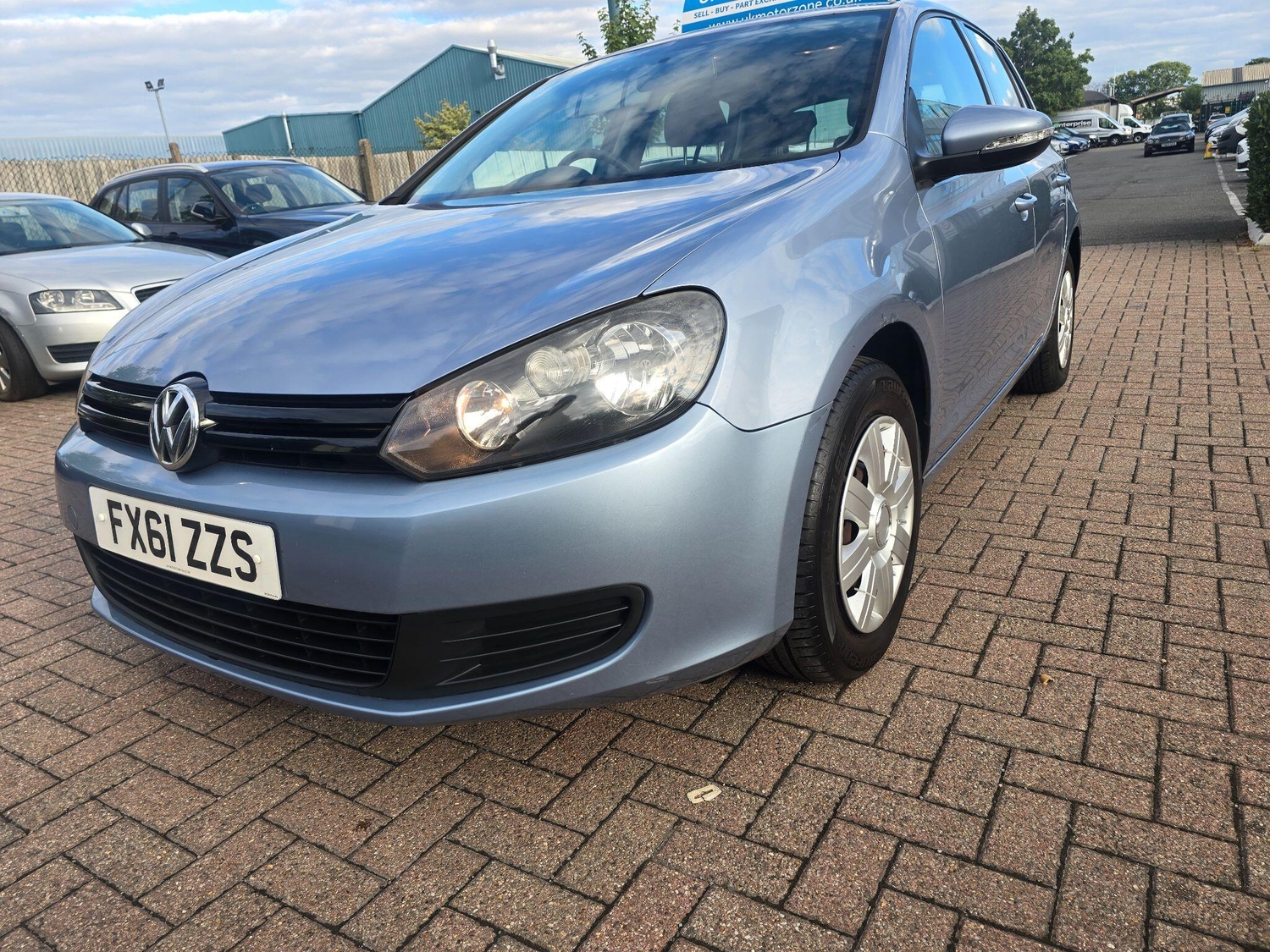 [ berth ]Volkswagen Golf