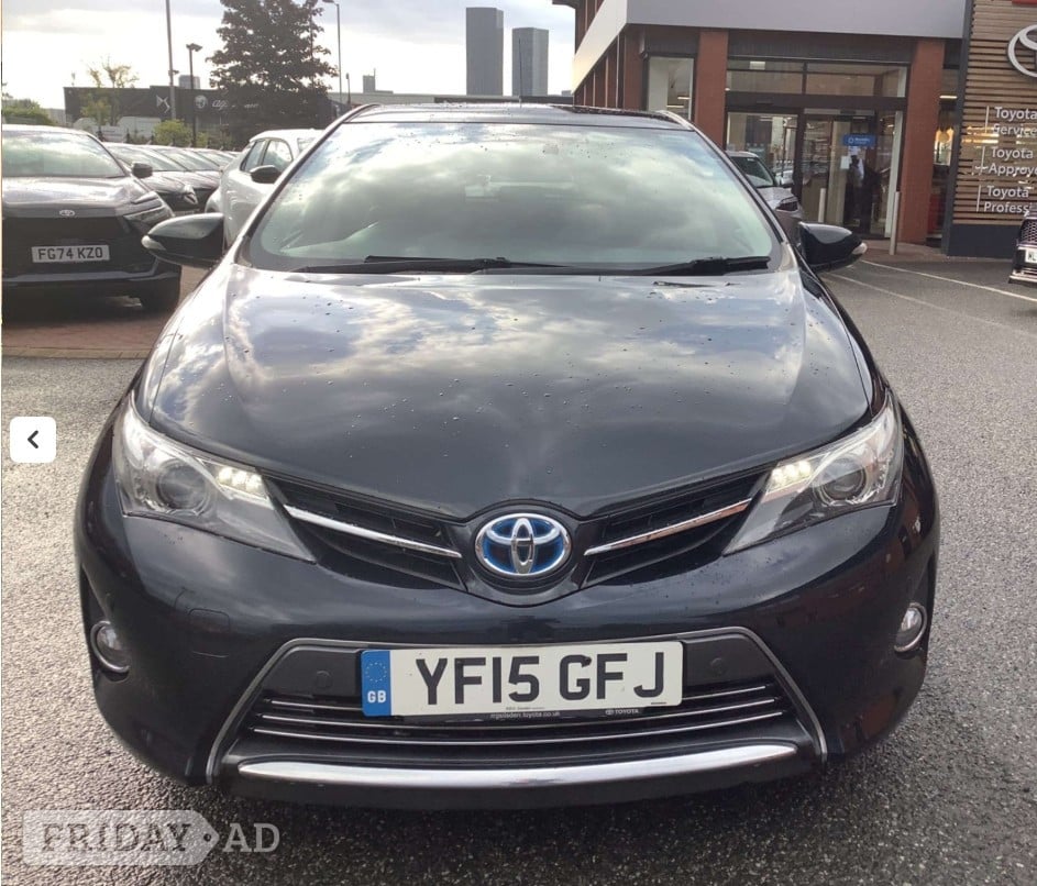 Toyota Auris Preston