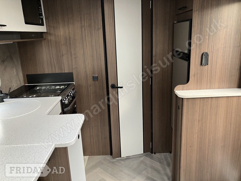 Coachman Laser 865 Xtra 2026 - Motorhomes & Caravans in Guildford