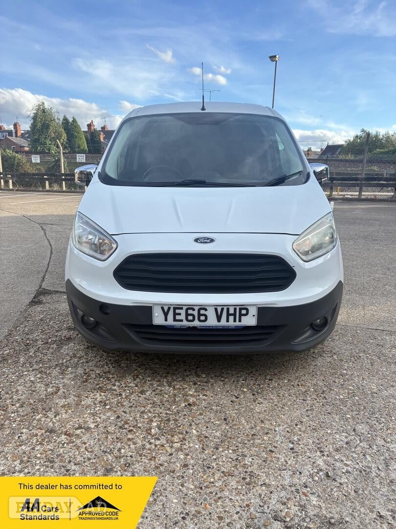 Ford Transit Courier Reading