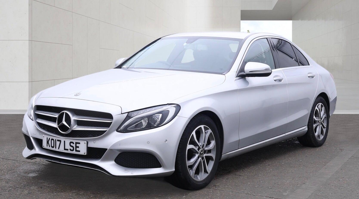 [ berth ]Mercedes-Benz C Class