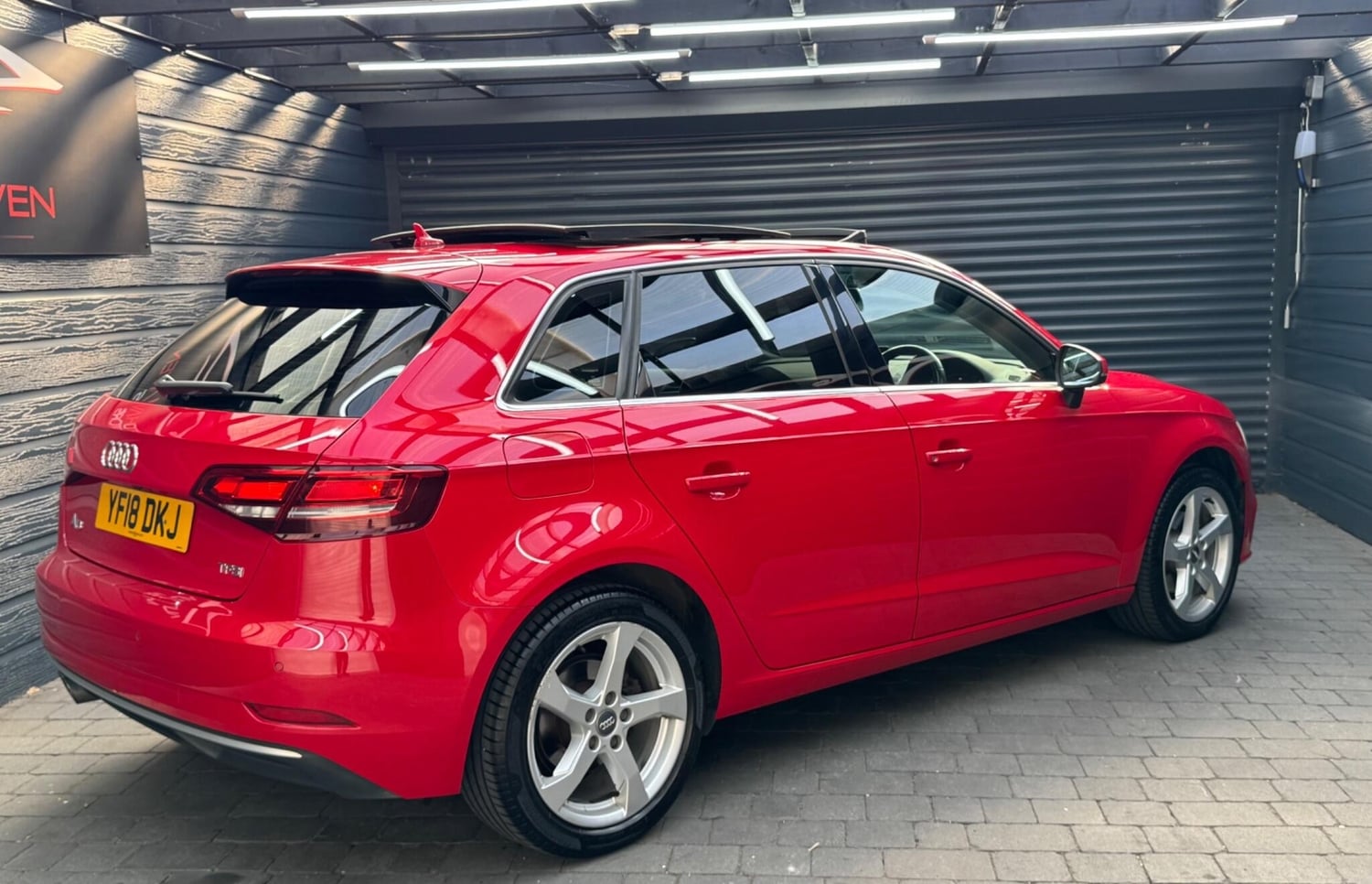 [ berth ]Audi A3