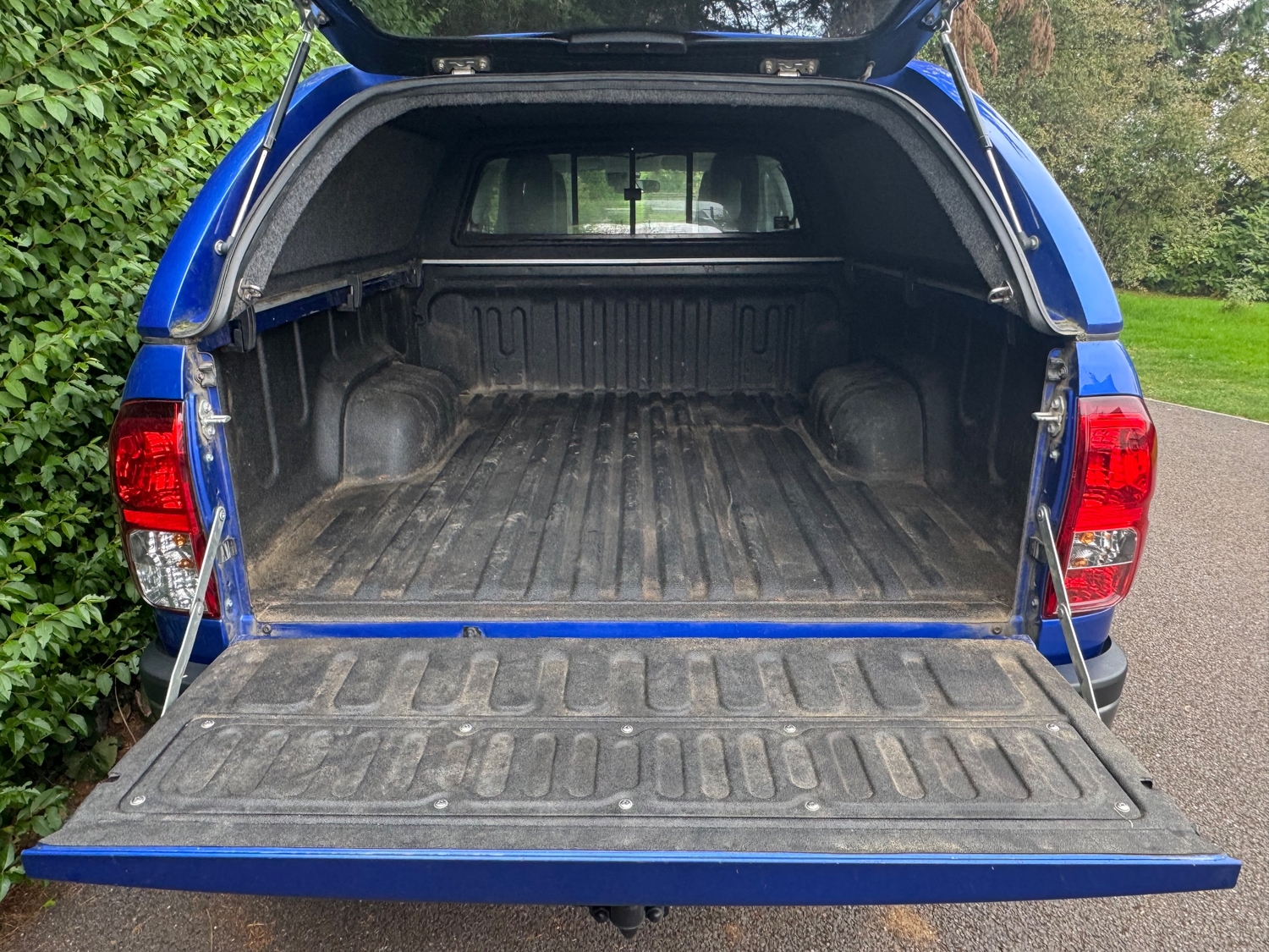 Toyota Hilux 2021 - Cars