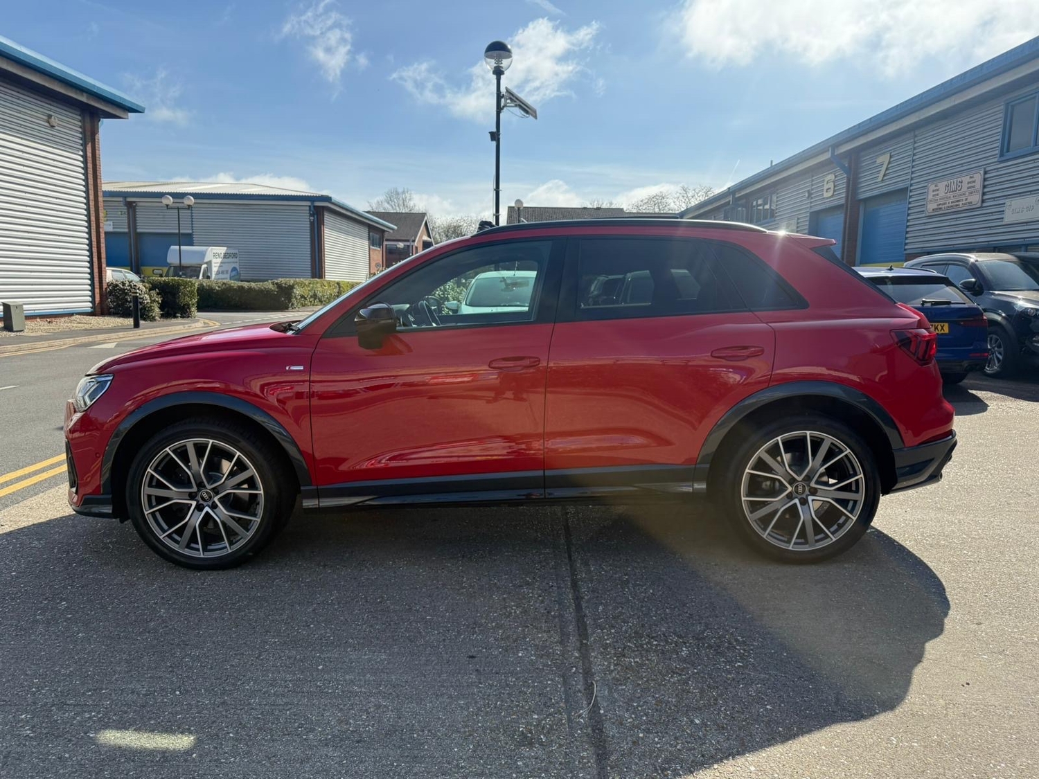 Audi Q3 2021 - Cars