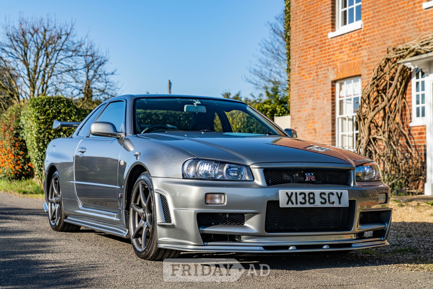 Nissan Skyline 2001 in Reading