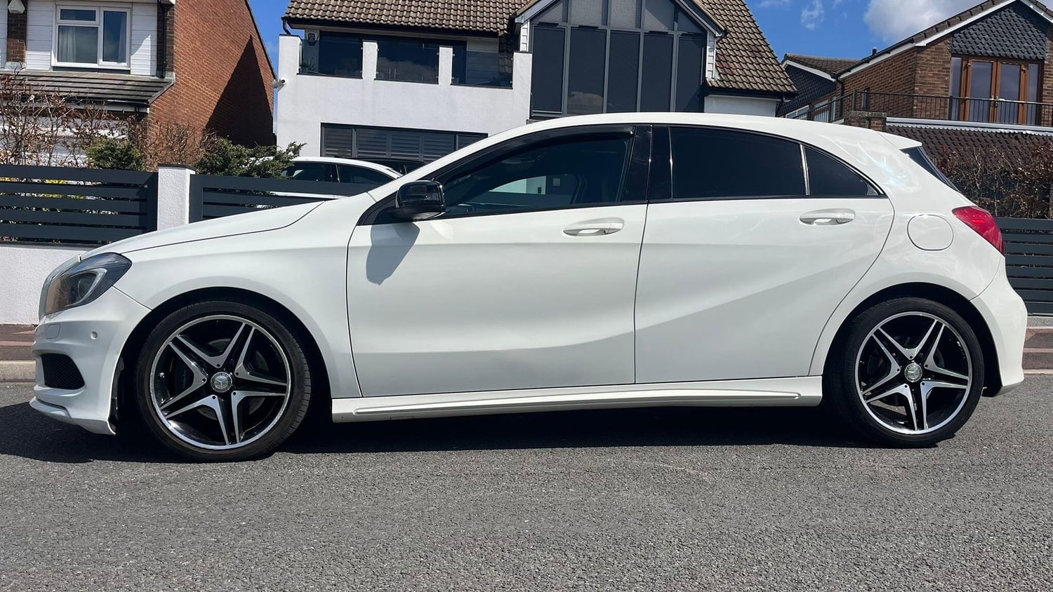 [ berth ]Mercedes-Benz A Class