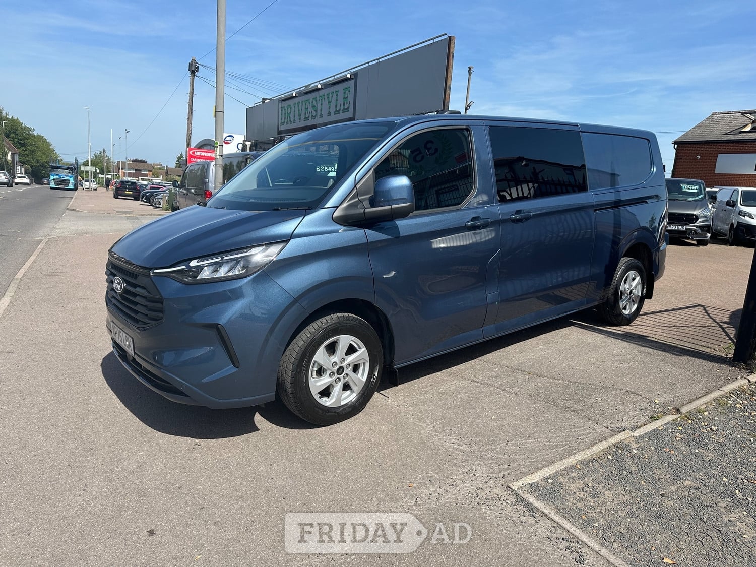 Ford Transit Custom 2025 - Vans & Commercial Vehicles