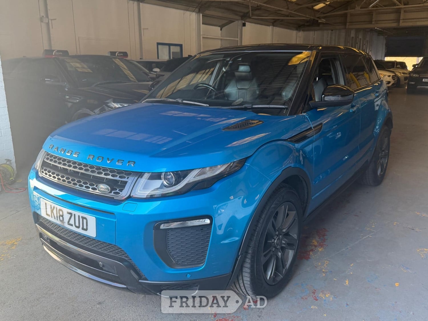 [ berth ]Land Rover Range Rover Evoque