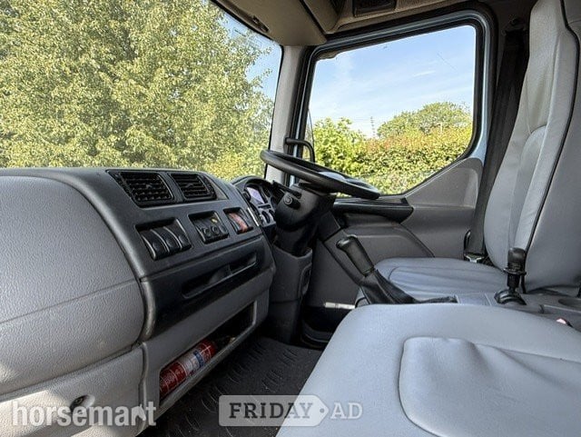 PRB Coach built DAF LF 170 Horsebox - Trailers & Horseboxes