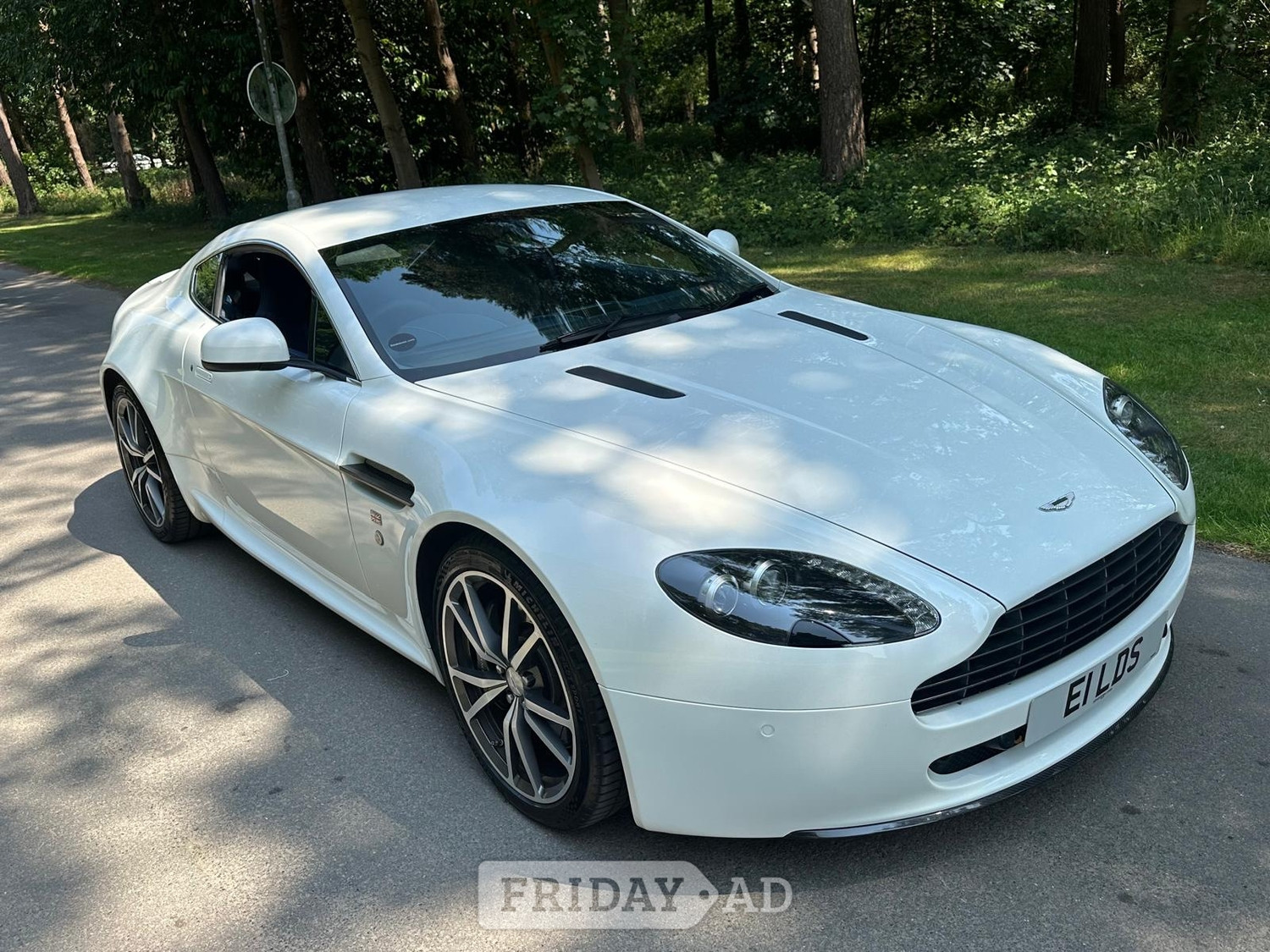 Aston Martin Vantage Henley-On-Thames