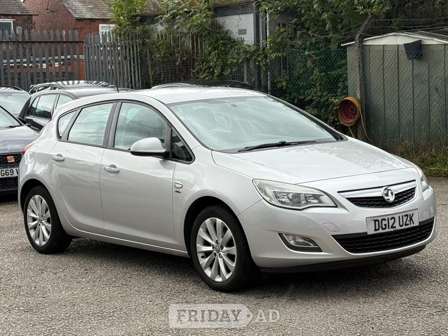 Vauxhall Astra 2012 - Cars in Stockport