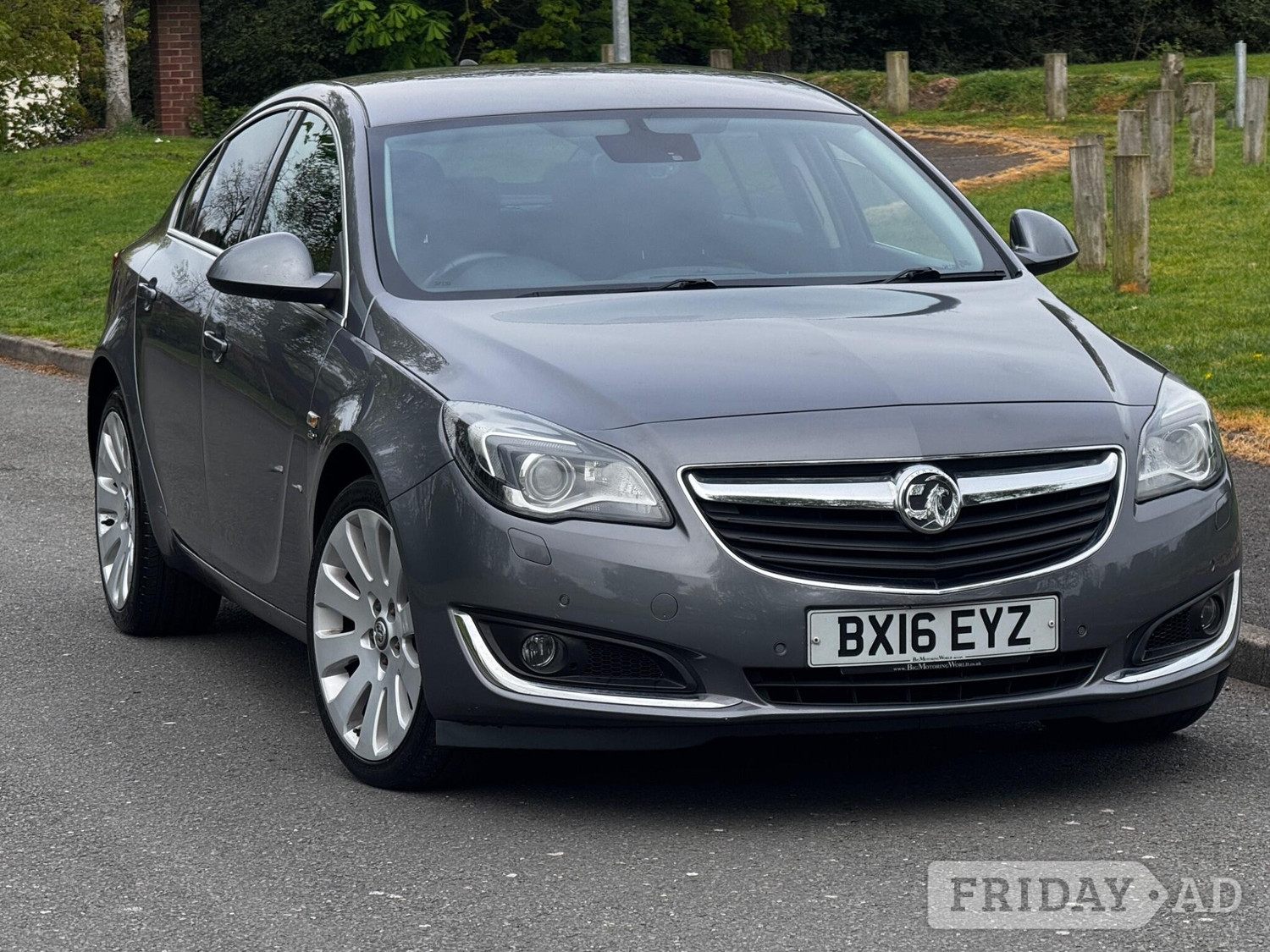 [ berth ]Vauxhall Insignia