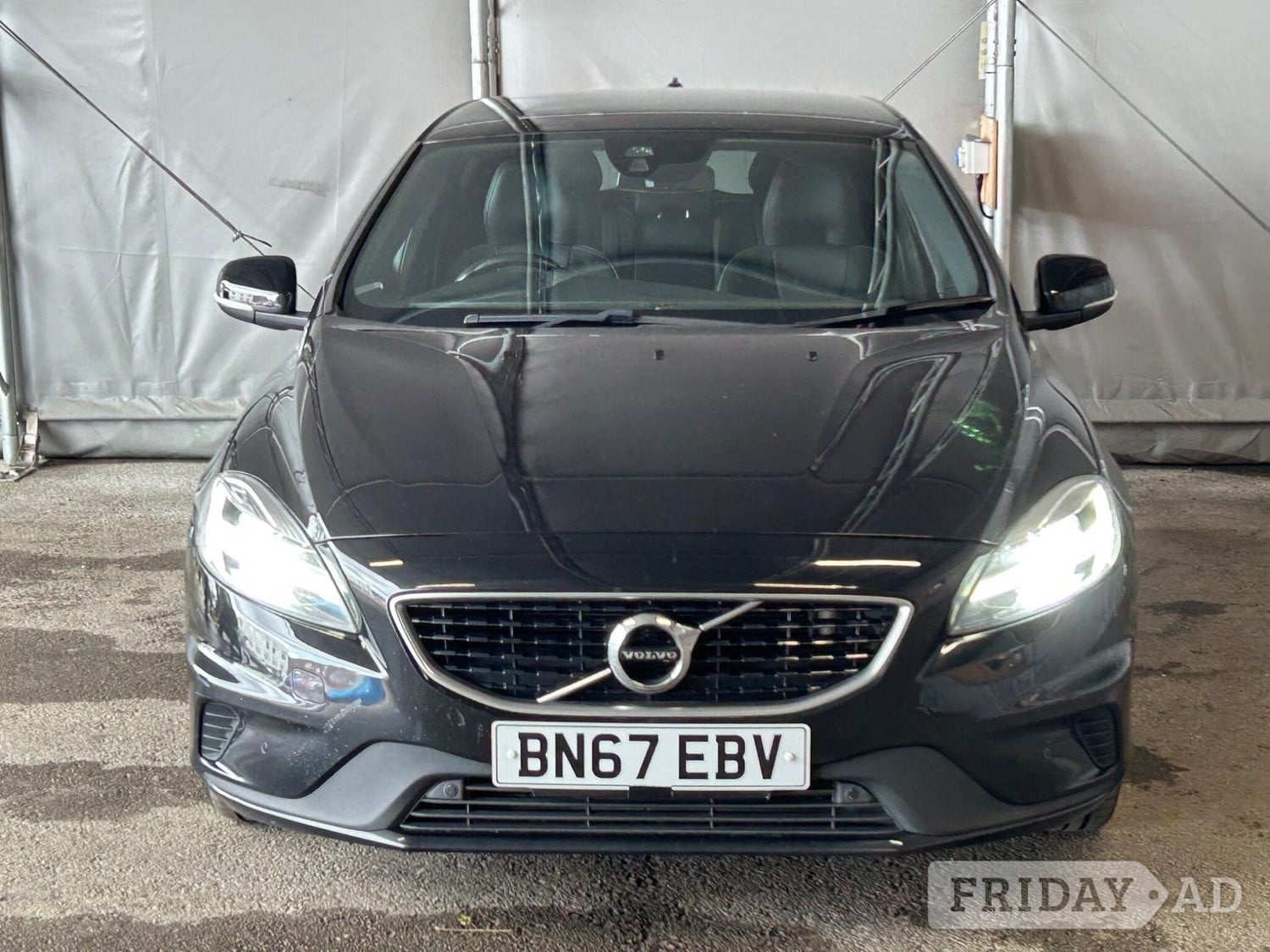 Volvo V40 2017 - Cars in Manchester