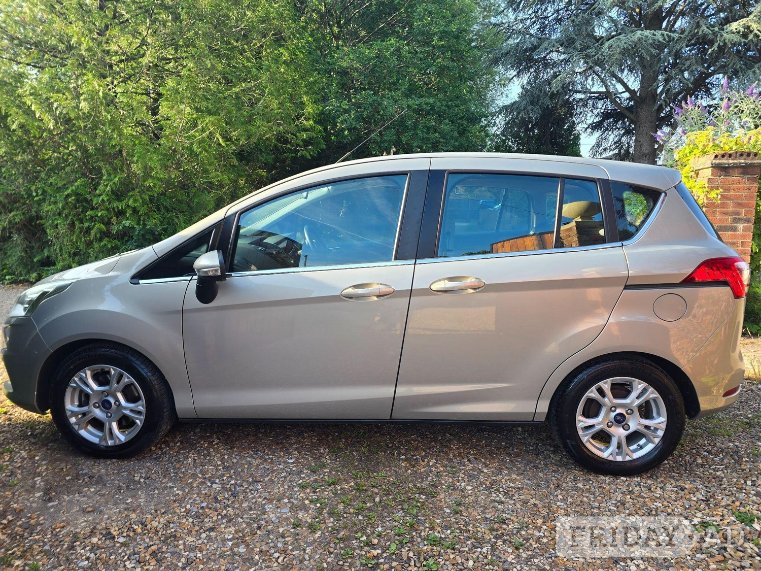 [ berth ]Ford B-MAX