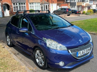 Peugeot 208 2012
