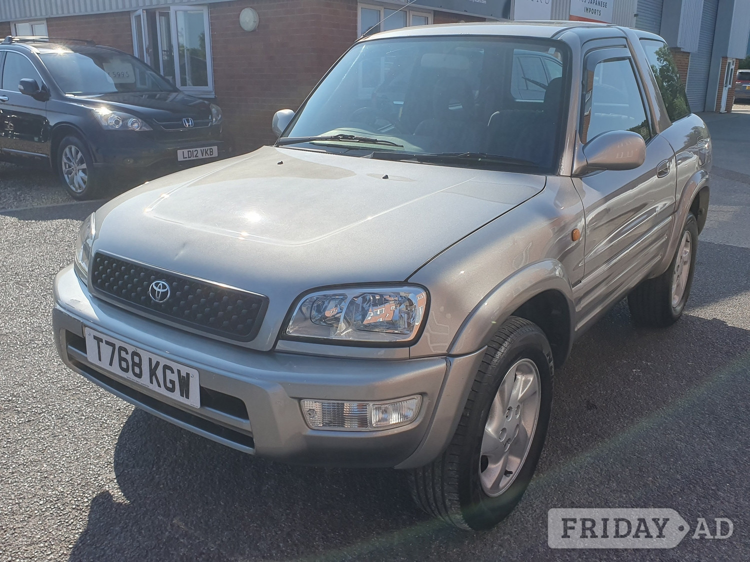 Toyota RAV4 1999 - Cars in Honiton