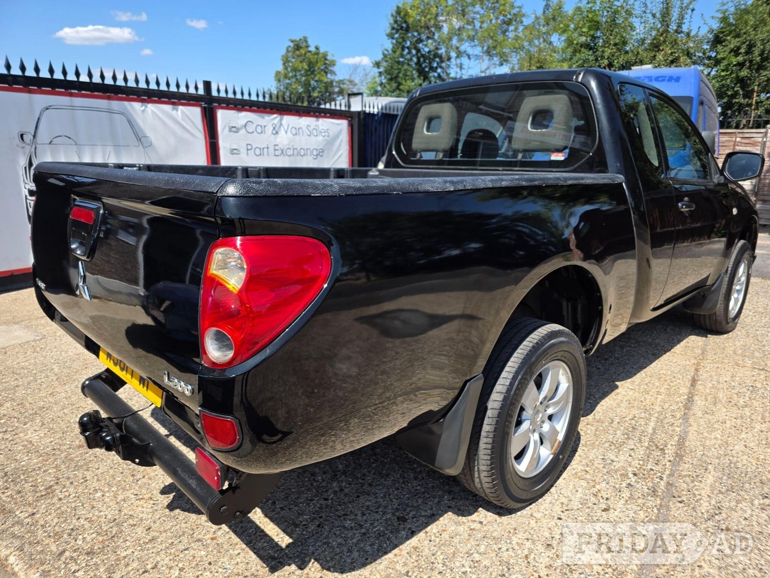 [ berth ]Mitsubishi L200