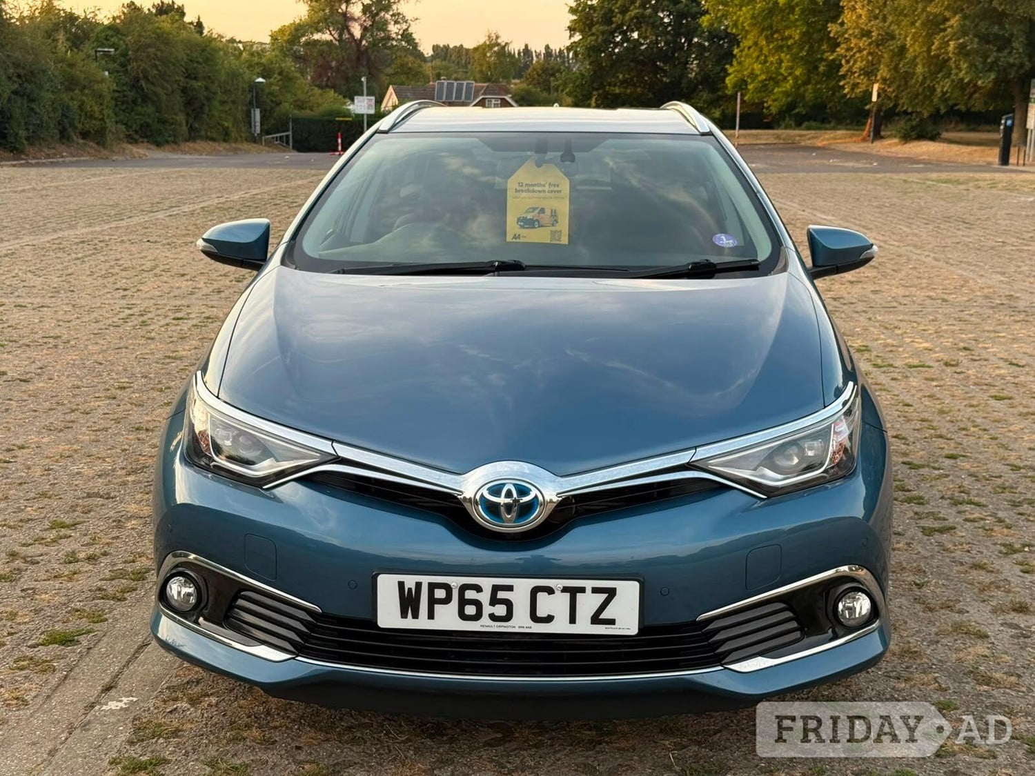 Toyota Auris 2015 - Cars in Swanley