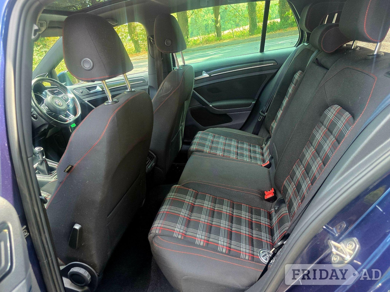 Volkswagen Golf 2014 - Cars