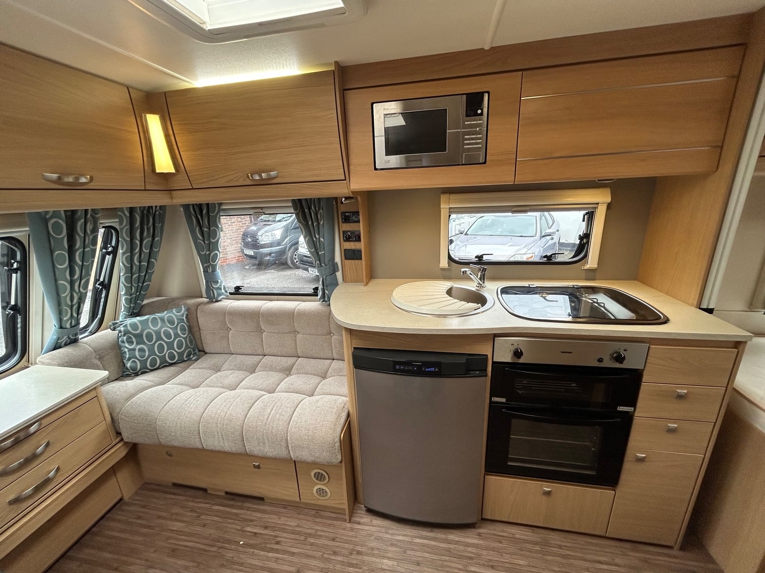Compass Corona 2014 - Motorhomes & Caravans in Thirsk