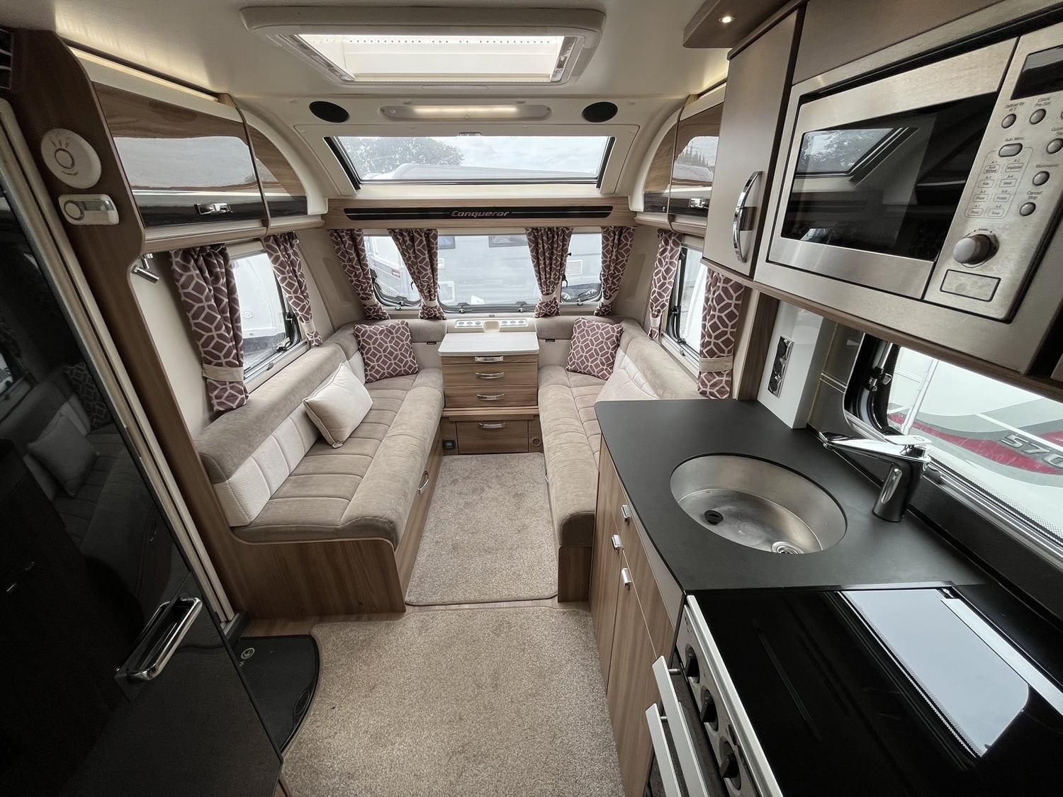 Swift Conqueror 2017 - Motorhomes & Caravans in Thirsk
