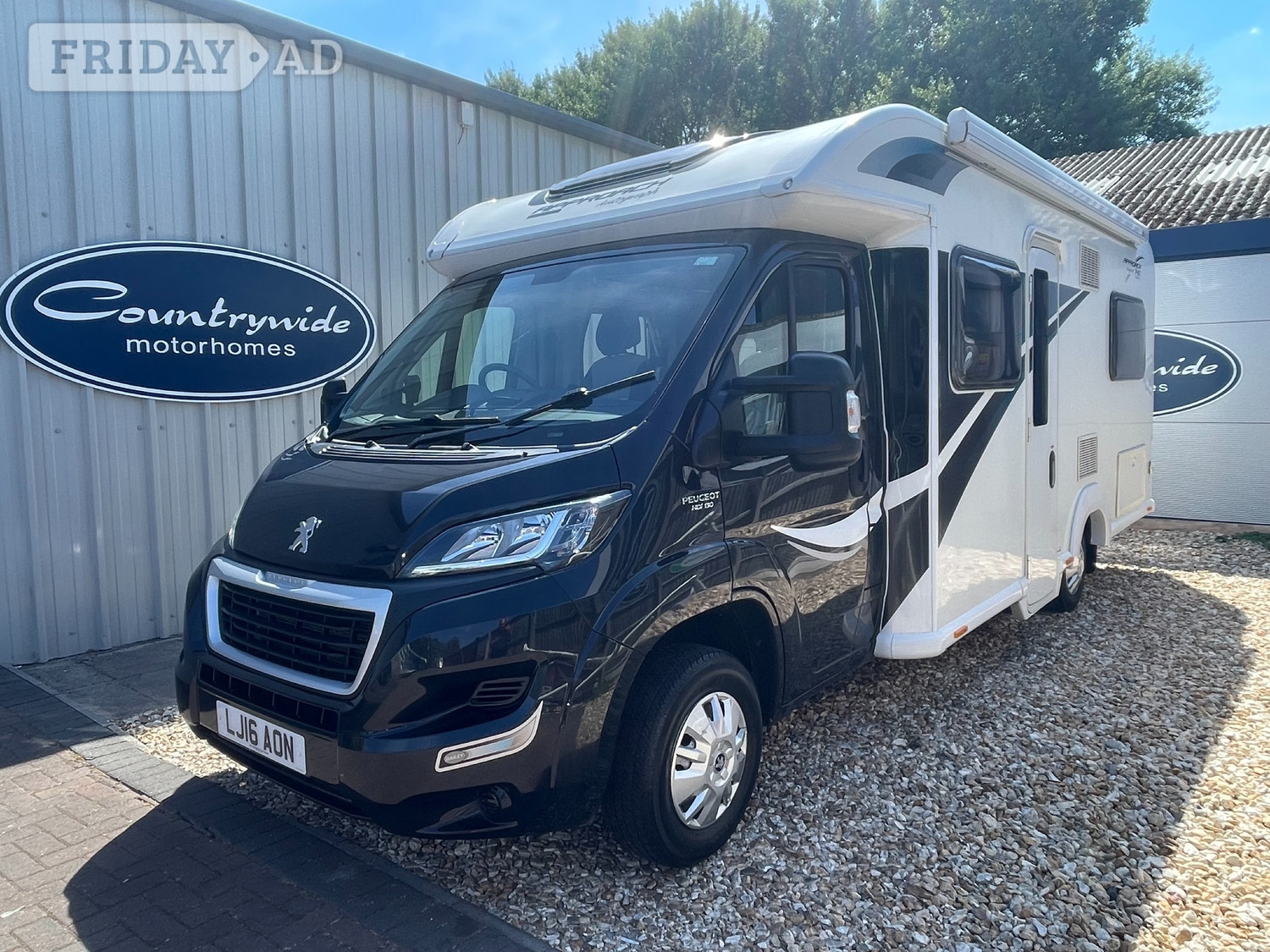 Bailey Approach Autograph 740 2016 in Poole