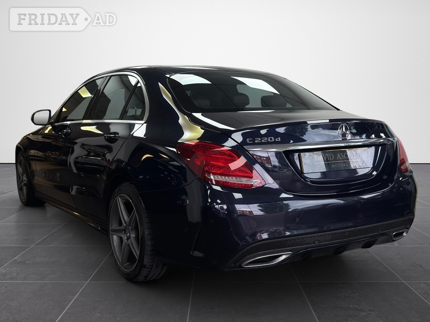 [ berth ]Mercedes-Benz C Class