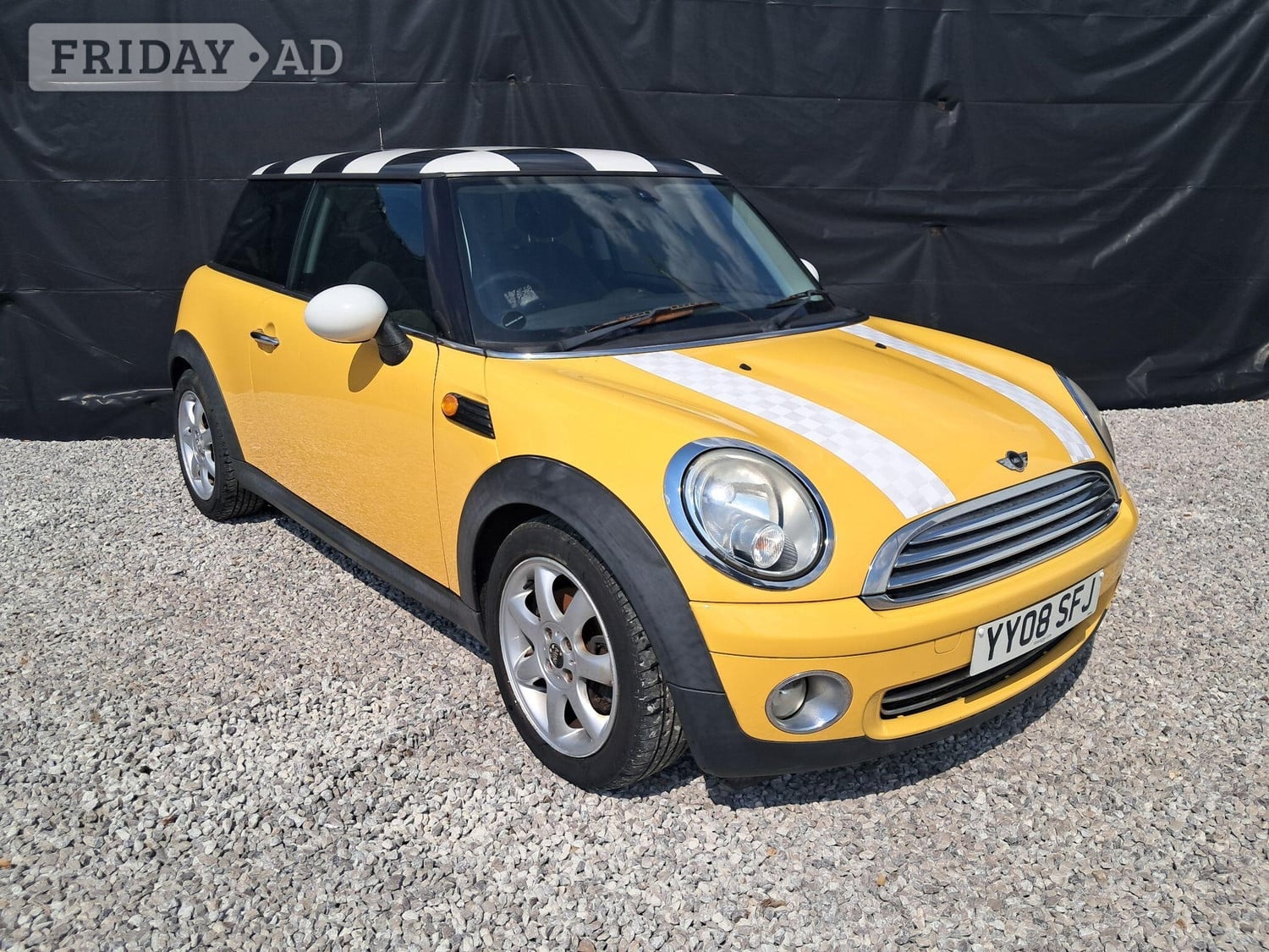 Mini Hatch 2008 in Pontefract
