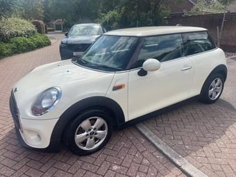 Mini Hatch 2014
