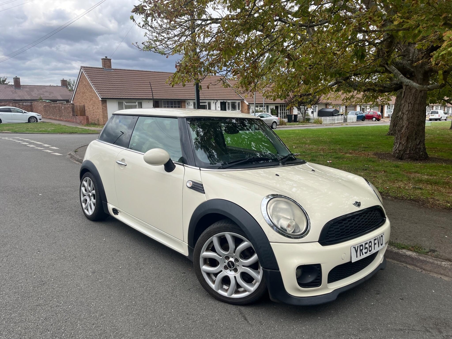 Mini Hatch Bedford