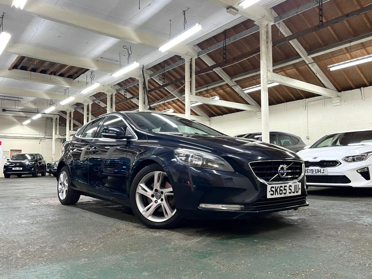 Volvo V40 2015 in Rushden