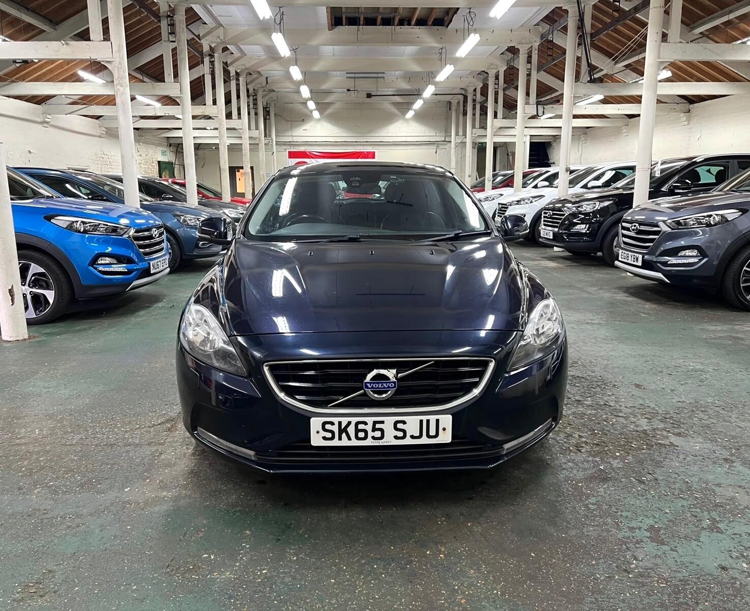 [ berth ]Volvo V40