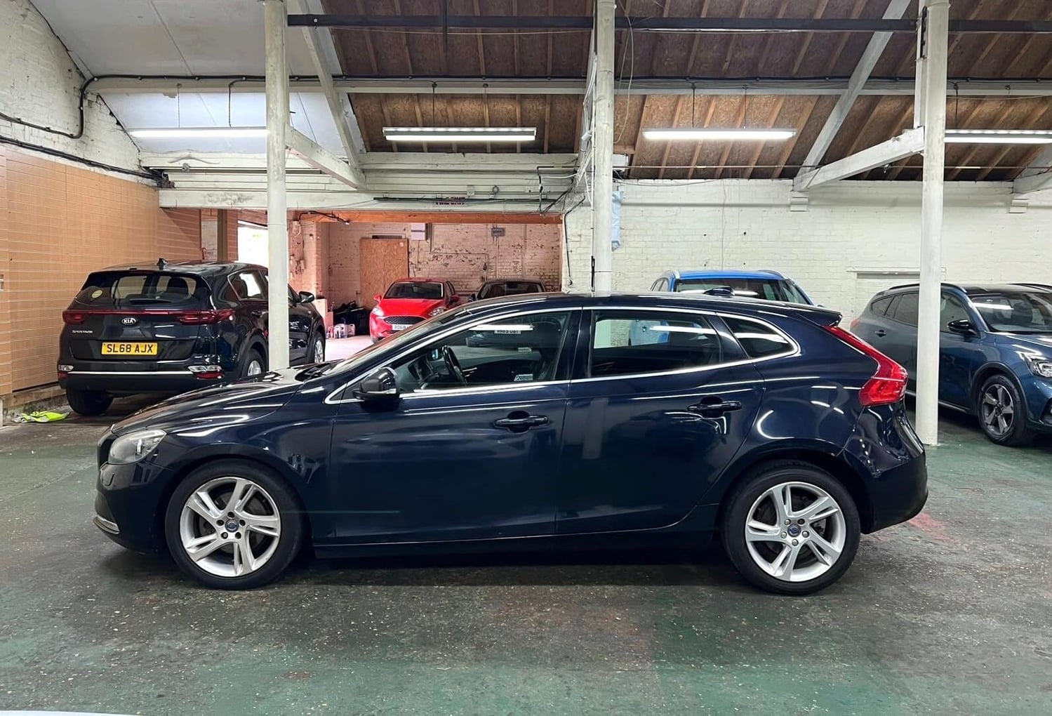 Volvo V40 2015 - Cars