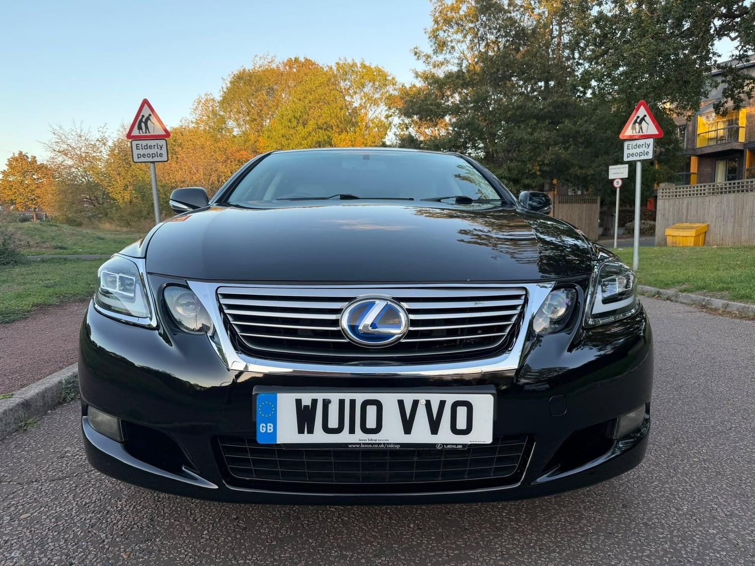 [ berth ]Lexus GS