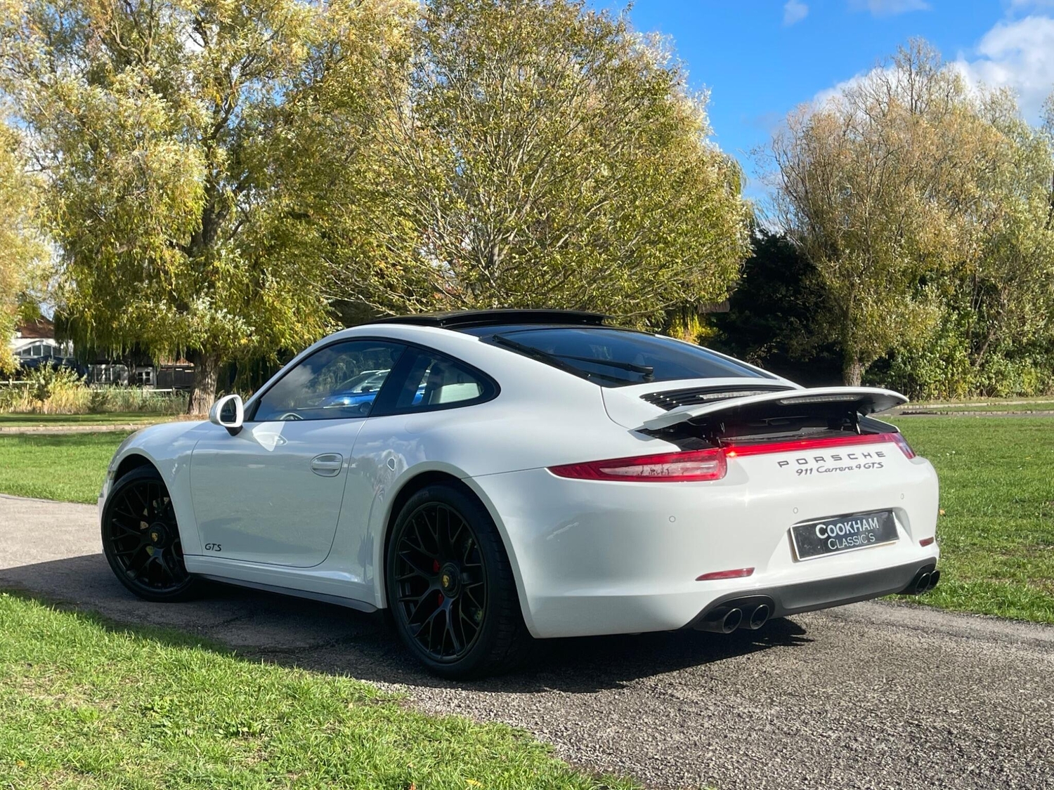 Porsche 911 2015 - Cars in Maidenhead