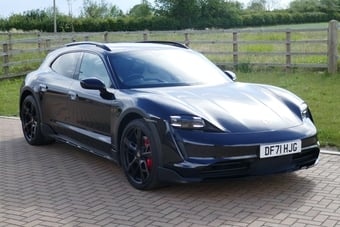 Porsche Taycan 2022