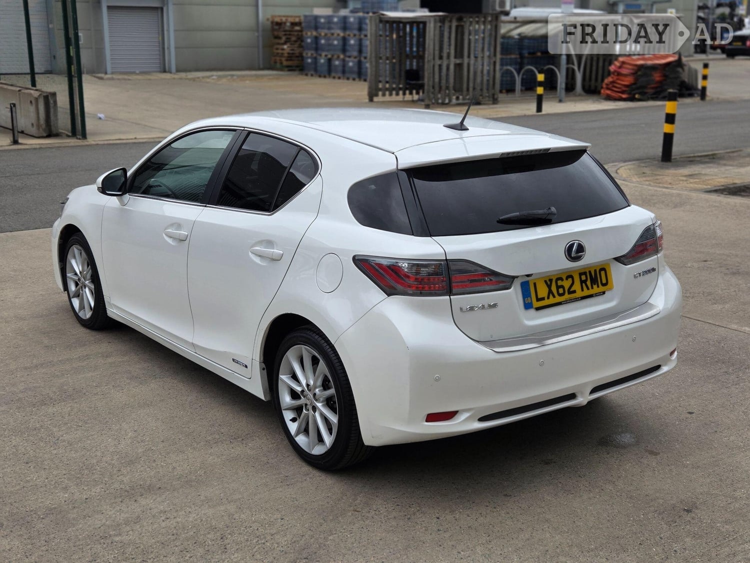 [ berth ]Lexus CT