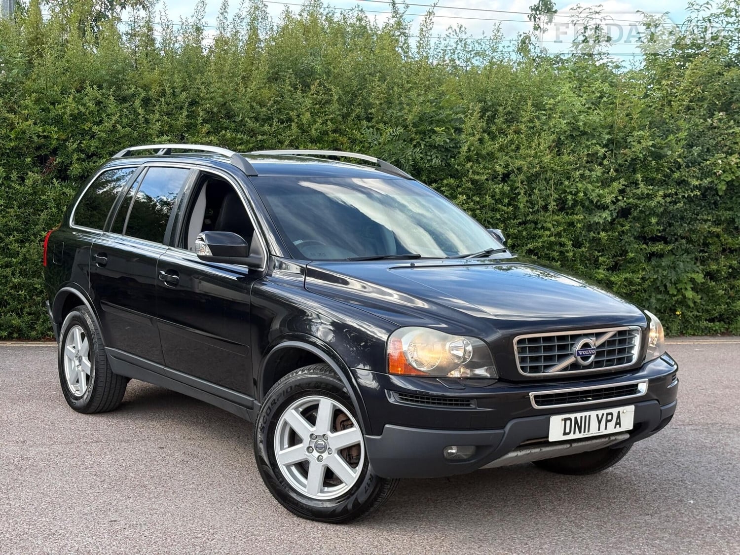 Volvo XC90 2011 in Swindon