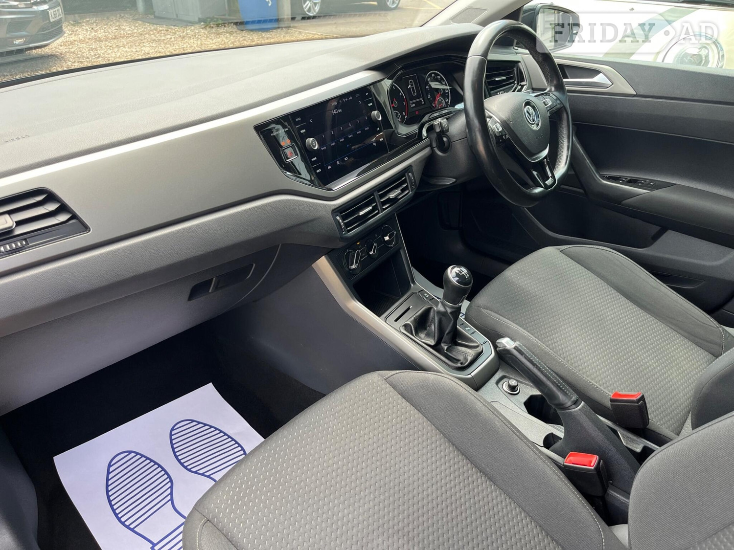 Volkswagen Polo 2019 - Cars in Farnham