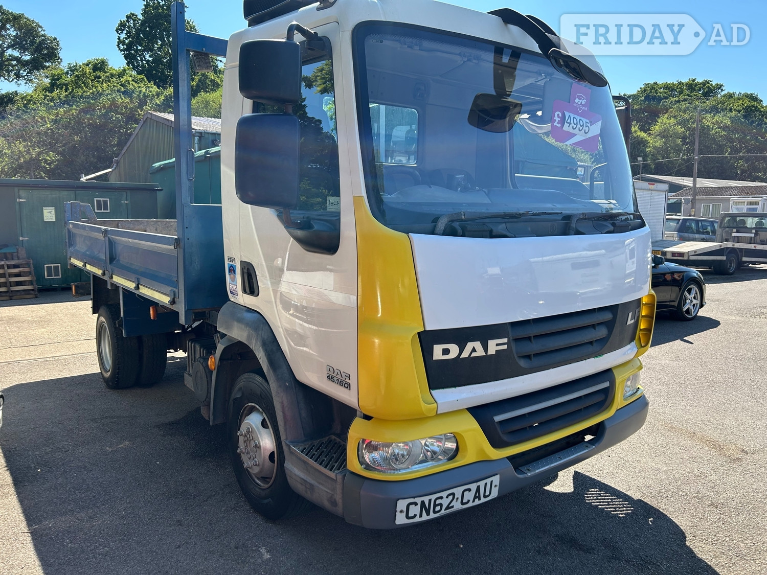 [ berth ]DAF Tipper