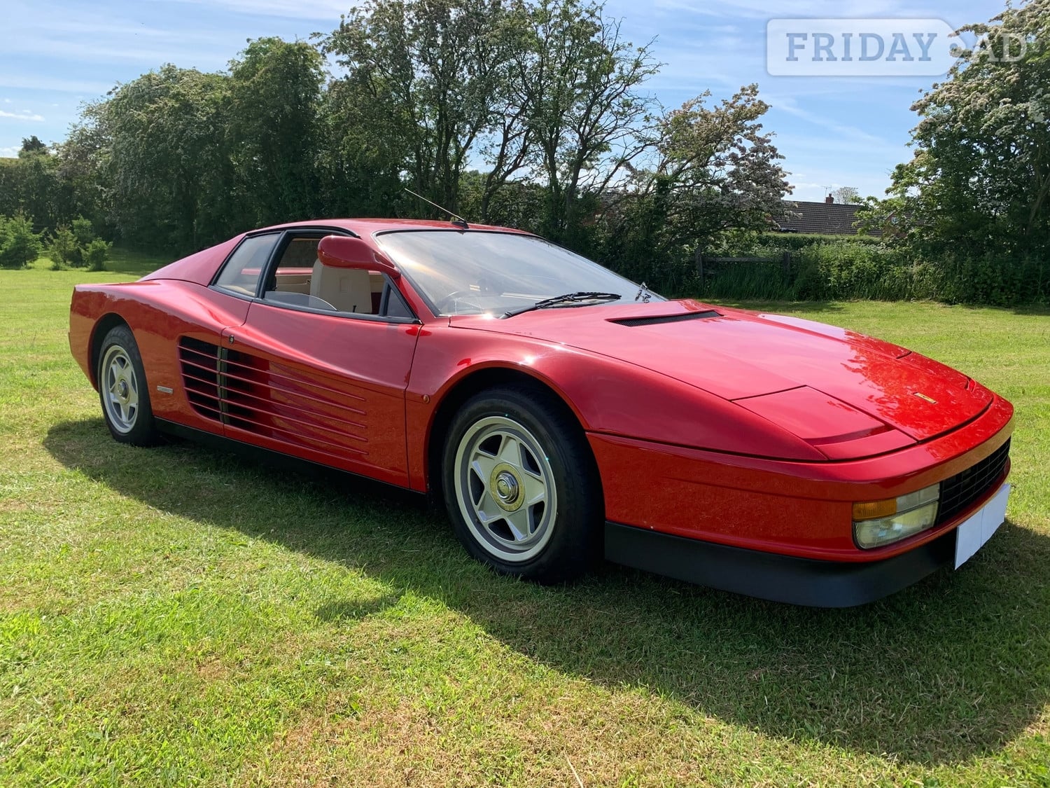 Ferrari Testarossa 1986 in Henley-On-Thames