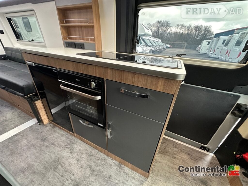 [2 berth ]Pilote LG V630