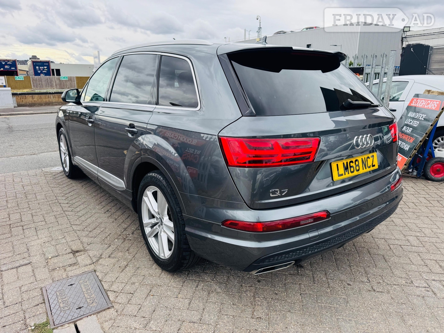 [ berth ]Audi Q7