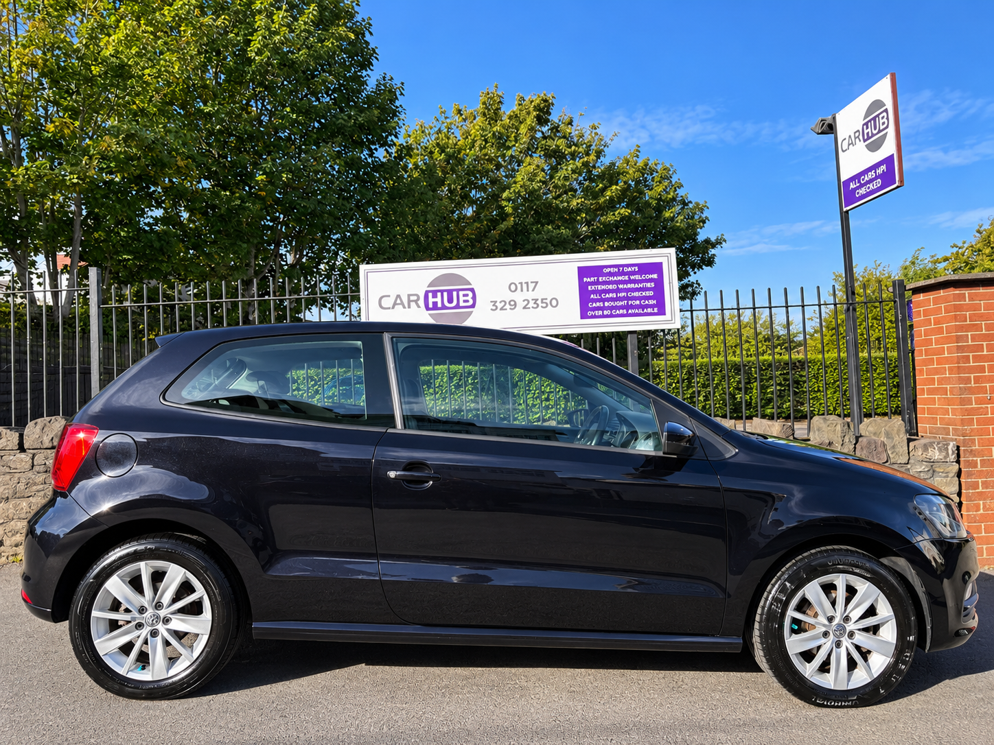 Volkswagen Polo 2015 - Cars in Bristol