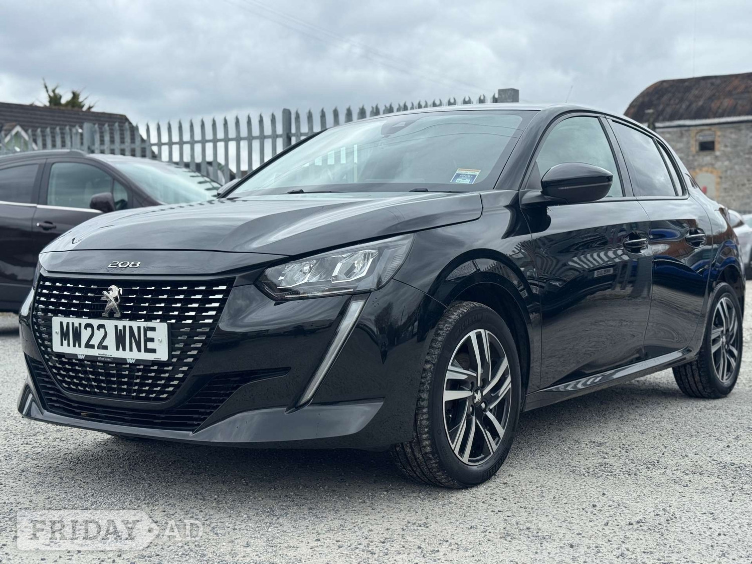 [ berth ]Peugeot 208
