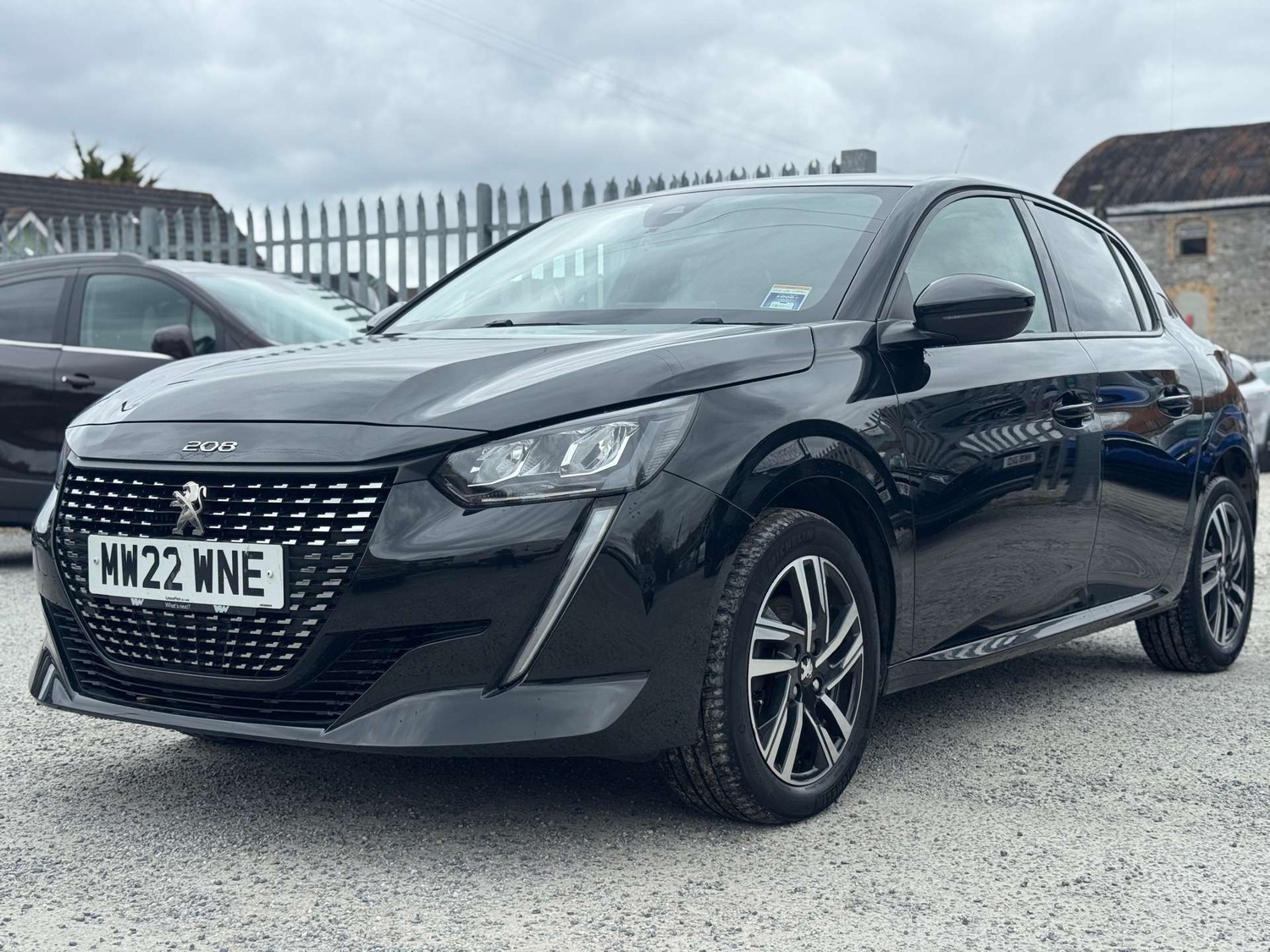 [ berth ]Peugeot 208